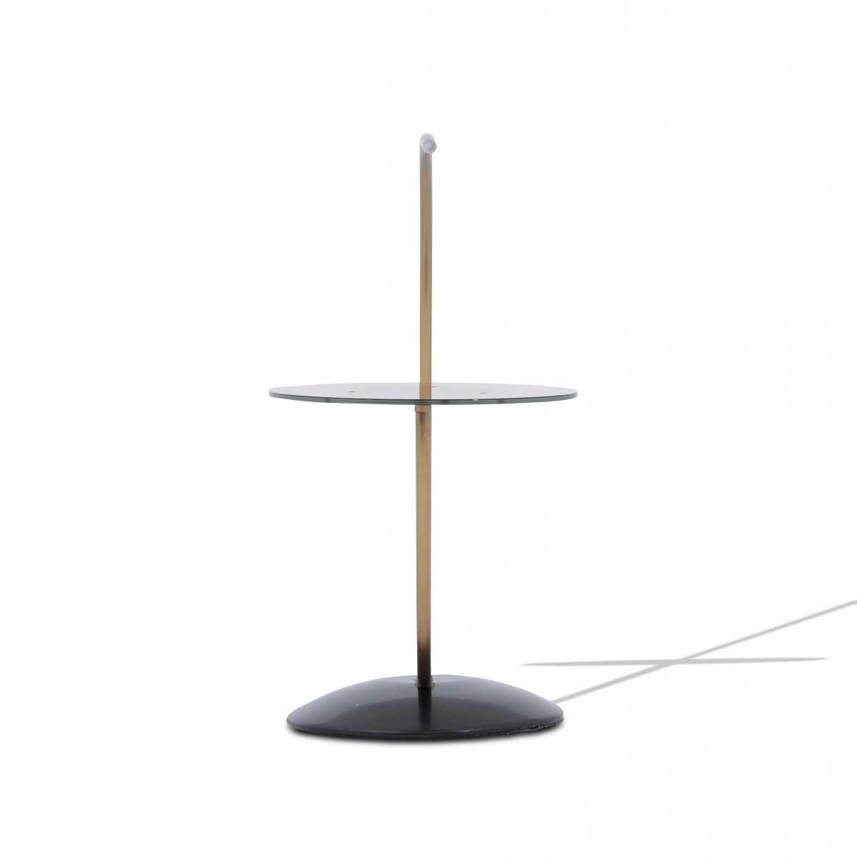 مصباح طاولة