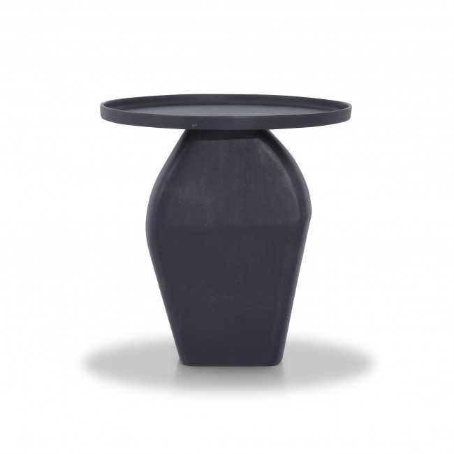 طاولة جانبية