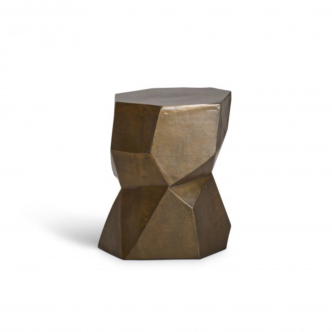 طاولة جانبية