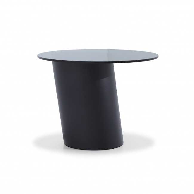 طاولة جانبية